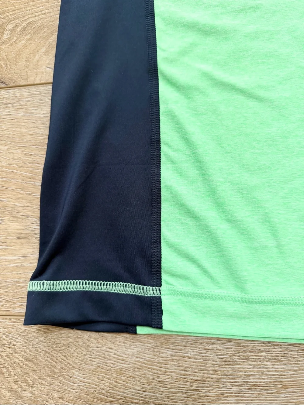 Lands End Men's SunShade UPF 50 Short Sleeve Swim Tee Rash Guard Green XL